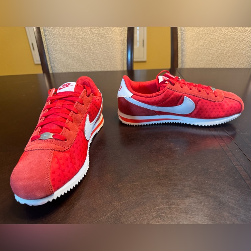 New Nike Cortez Valentines Day Heart Sneaker Shoes - Picture 9 of 16